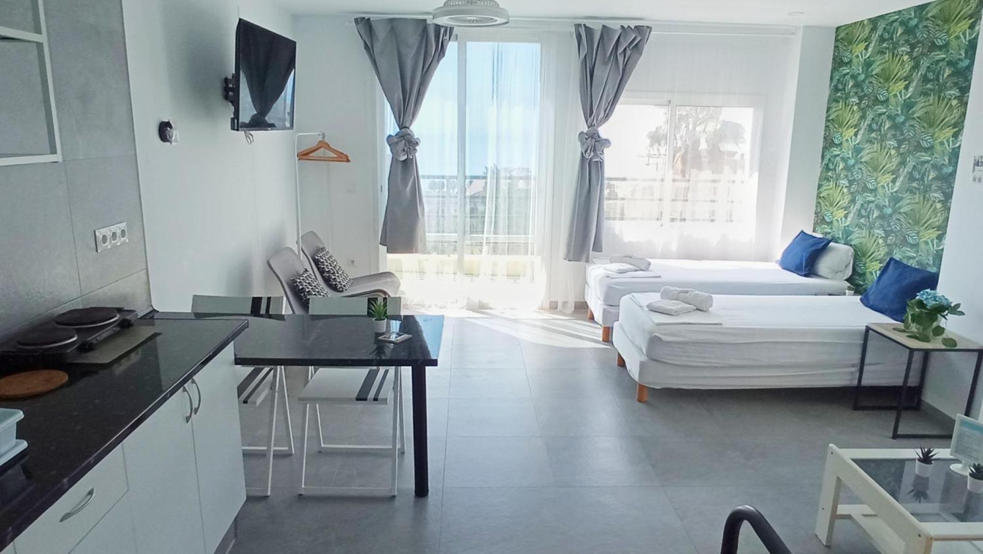 Sunshine Apartments Vistas Al Mar Malaga Luaran gambar